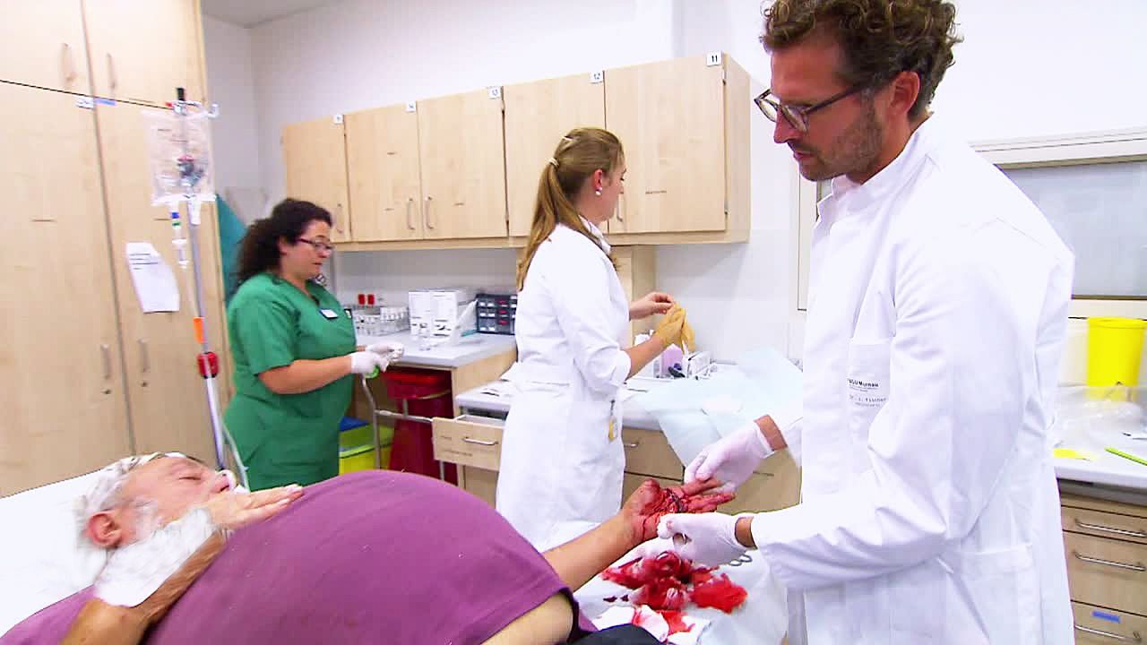 Heute u. a.: Pferdetritt in den Bauch