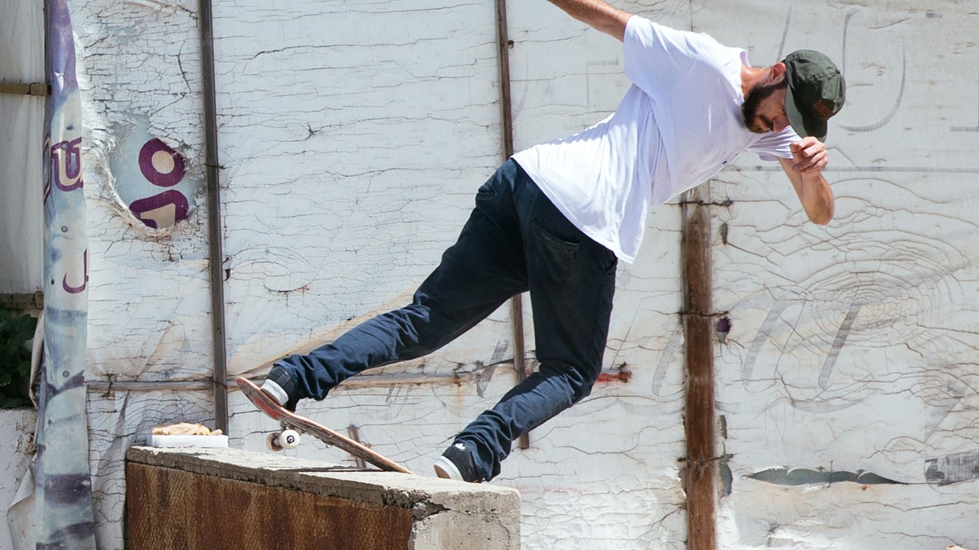 Skating the streets of Tangier