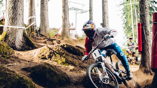 Fast Life Fast Life - 1. Staffel Folge 4: Ein Rennen in vier Akten