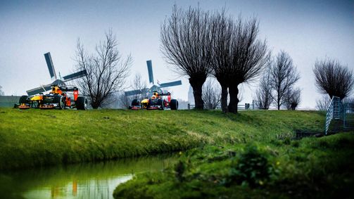 Red Bull Racing Road Trips Red Bull Racing Road Trips Folge 3: Max Verstappen und Alex Albons in den Niederlanden