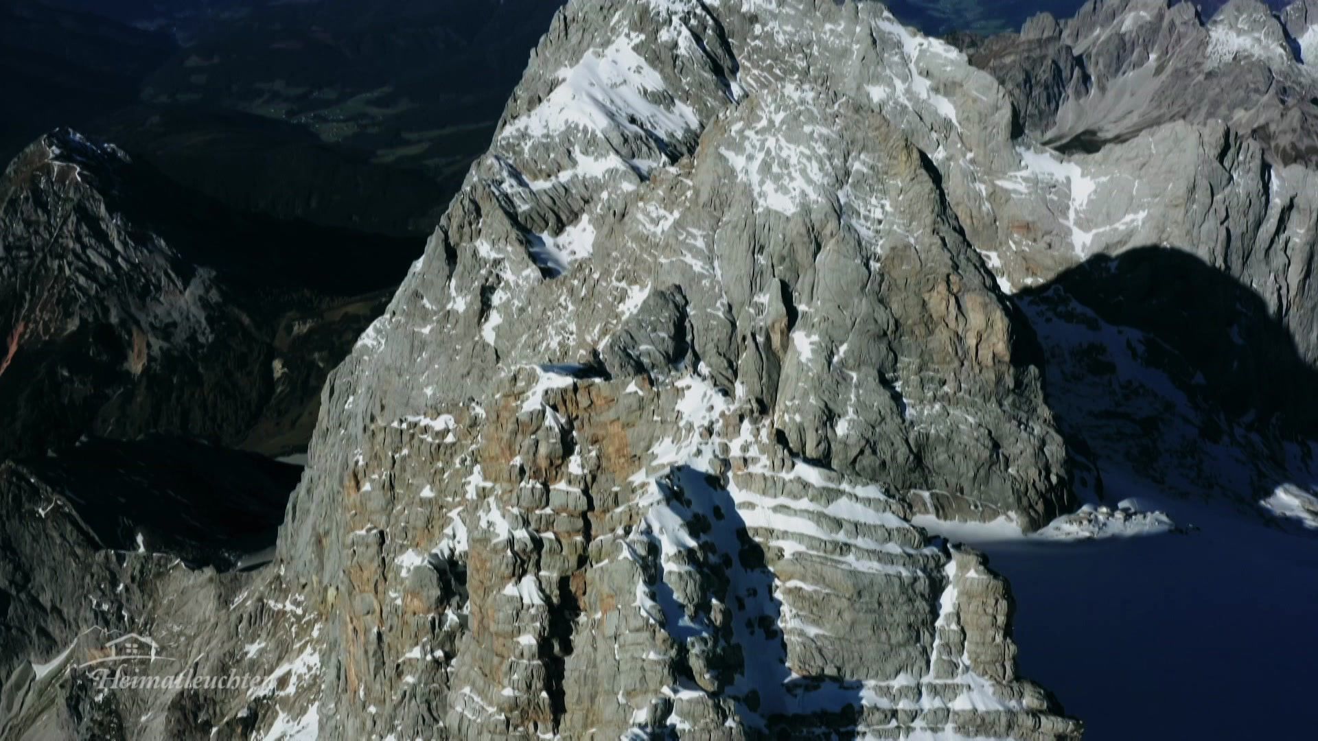 Vom Dachstein beschirmt - Almgeschichten