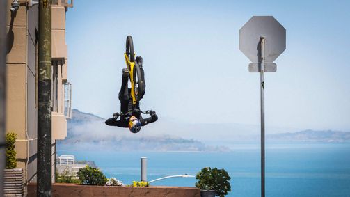 Danny MacAskill : Postcard from San Francisco Danny MacAskill: Postkarten aus San Francisco  Folge 7: Freitag der 13.
