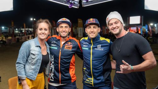 In the Dust - die Highlights der Rally Dakar 2024 IN THE DUST - Staffel 1 Folge 3: E3: Familie
