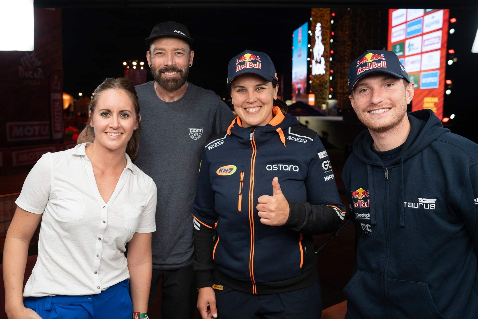 In the Dust S1 E8: Laia Sanz und Mitch Guthrie Jr.
