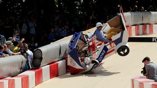 Red Bull Seifenkistenrennen Verrückteste Unfälle – Red Bull Seifenkistenrennen Folge 1: Die besten Stürze und Smashes des Jahres 2014