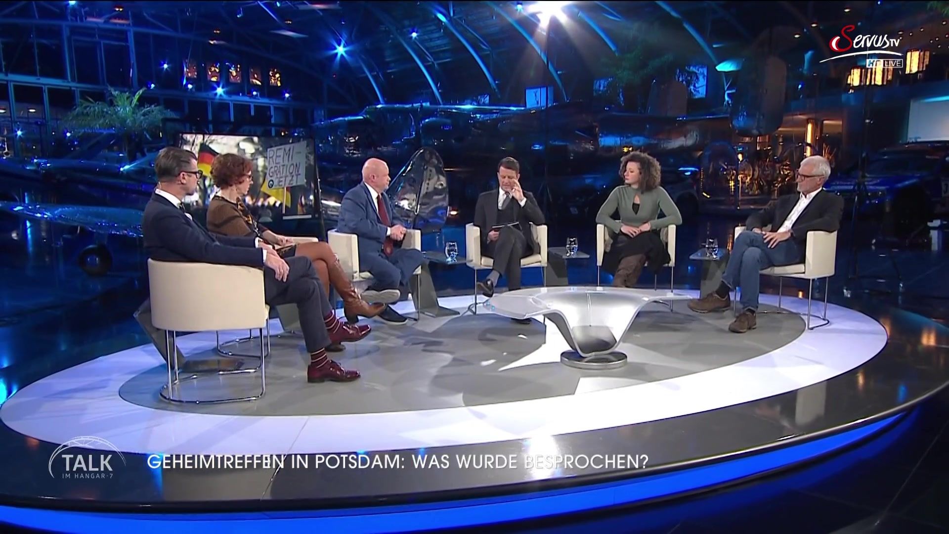 Rechte Welle, linke Panik: Kampfzone Demokratie?