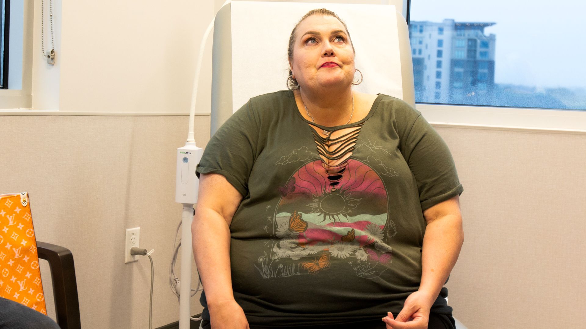 Drei Freundinnen raufen sich zusammen