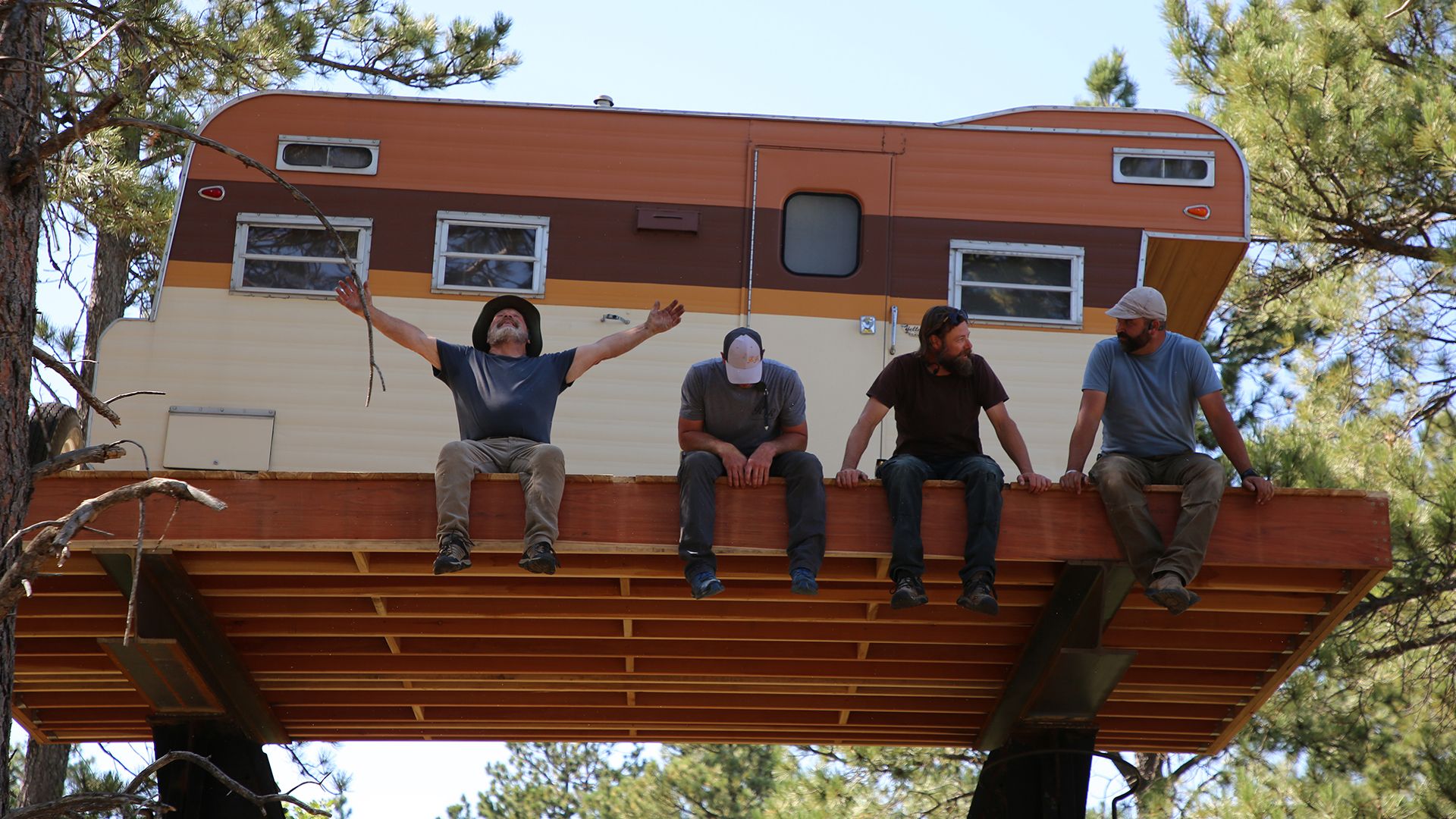 Fliegender Retro-Wohnwagen