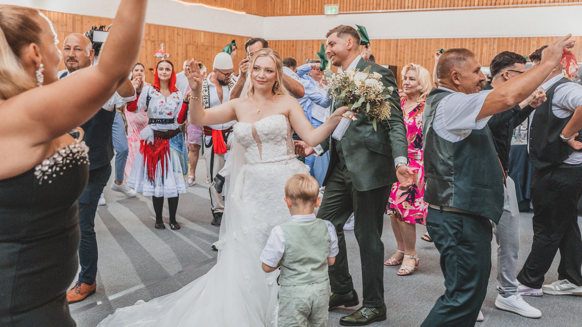 Tränen und Traditionen