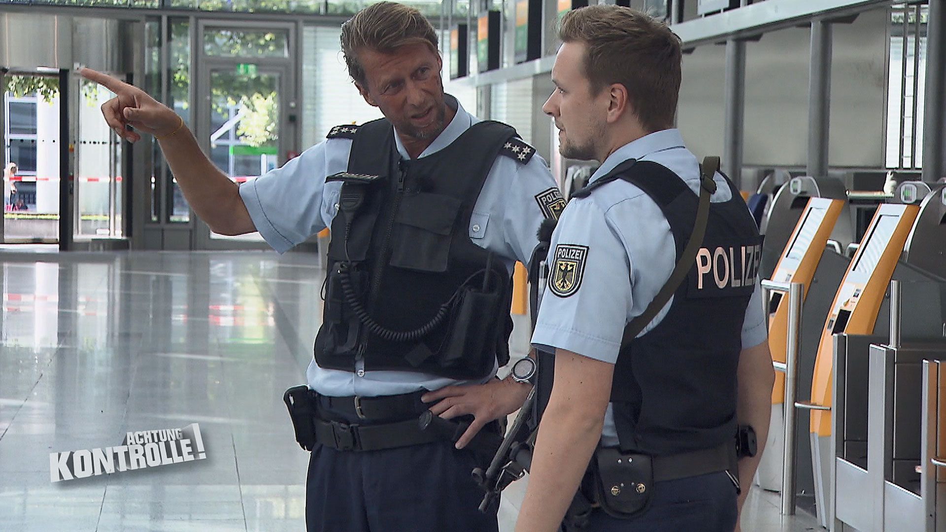 Person im Gleis - Bundespolizei Berlin Ostbahnhof