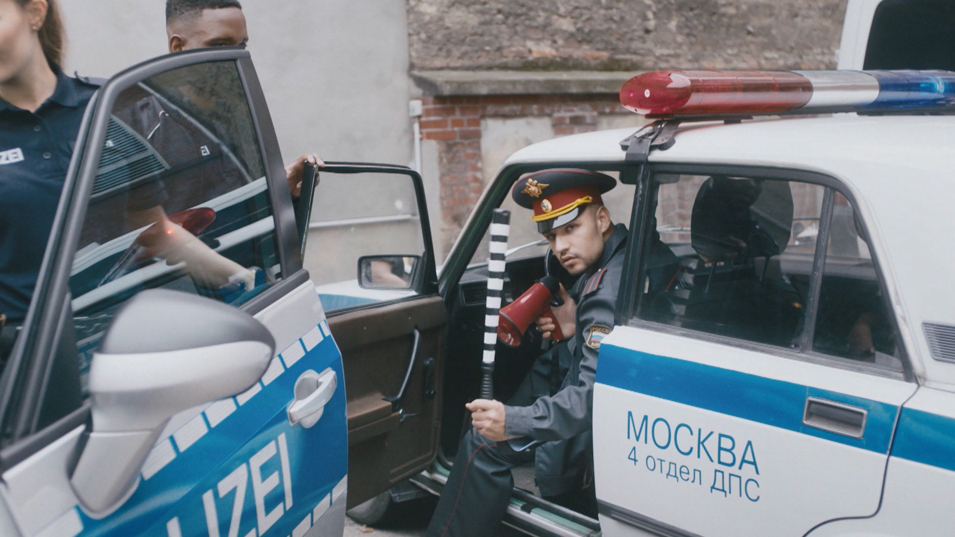 Slavik Auf Staats Nacken Staffel 1 Folge 3 Polizist