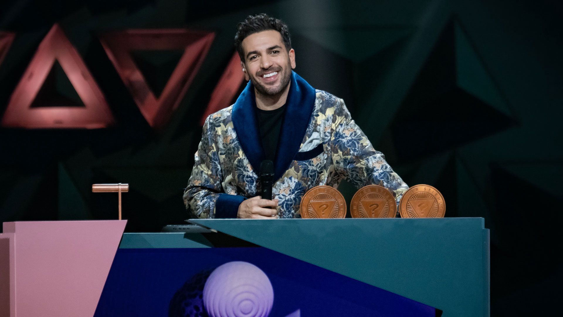 Wer stiehlt Elyas M'Barek die Show?