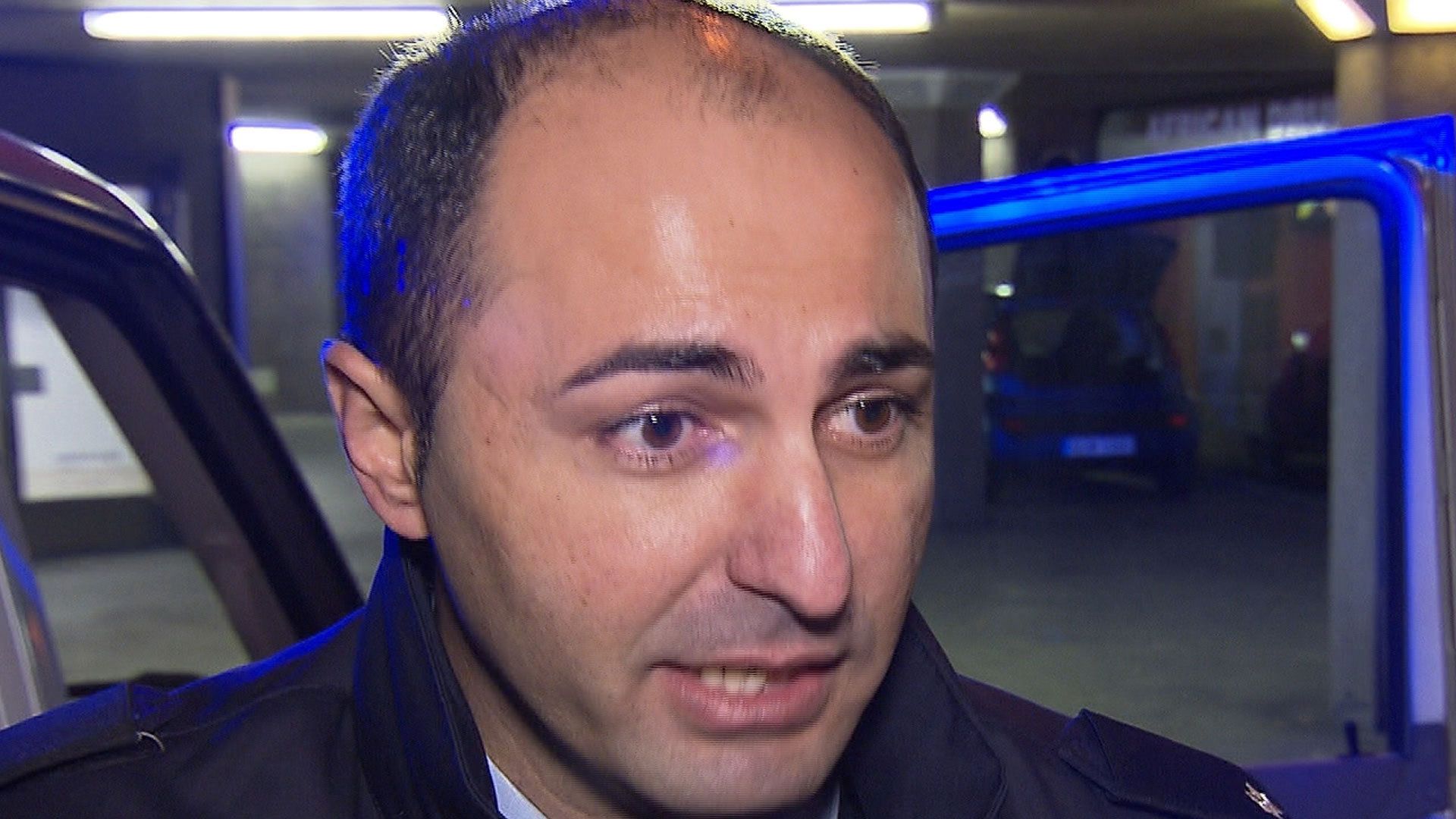 Polizist Peter und sein harter Knüppel