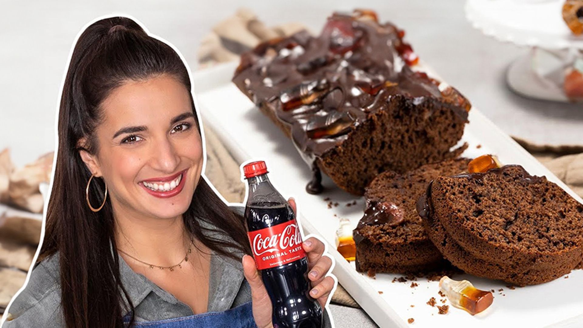 Coca Cola-Kuchen Deluxe (schokoladig, saftig) mit Cola-Glasur & Kirschen