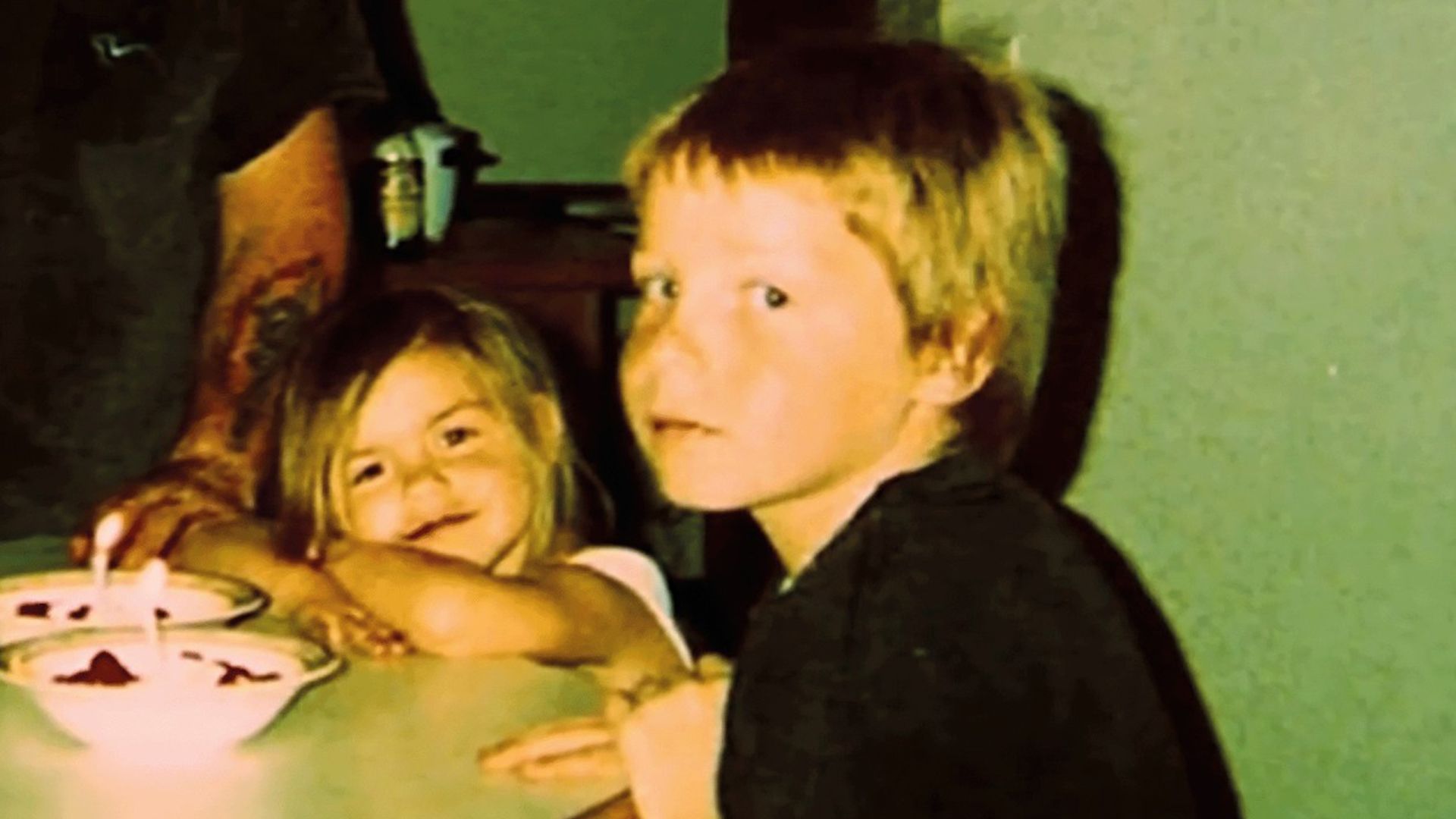 Dreifachmord im Dorf: Wettlauf um zwei Kinderleben | True Crime Doku