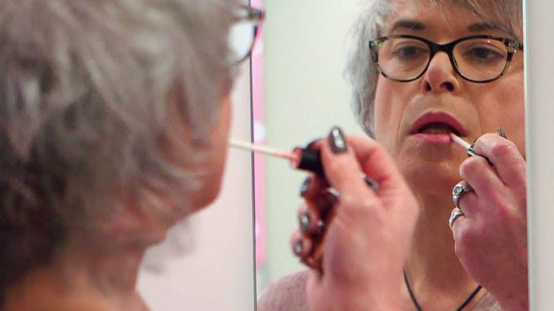 Erst Mann, jetzt Frau: Transgender und ihr steiniger Weg