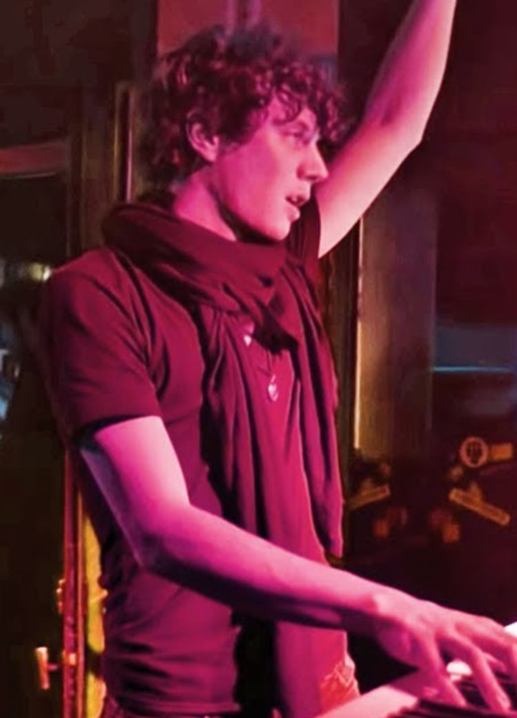 Vom Wunderkind zum Starpianist - Francesco Tristano heizt Techno-Szene ein
