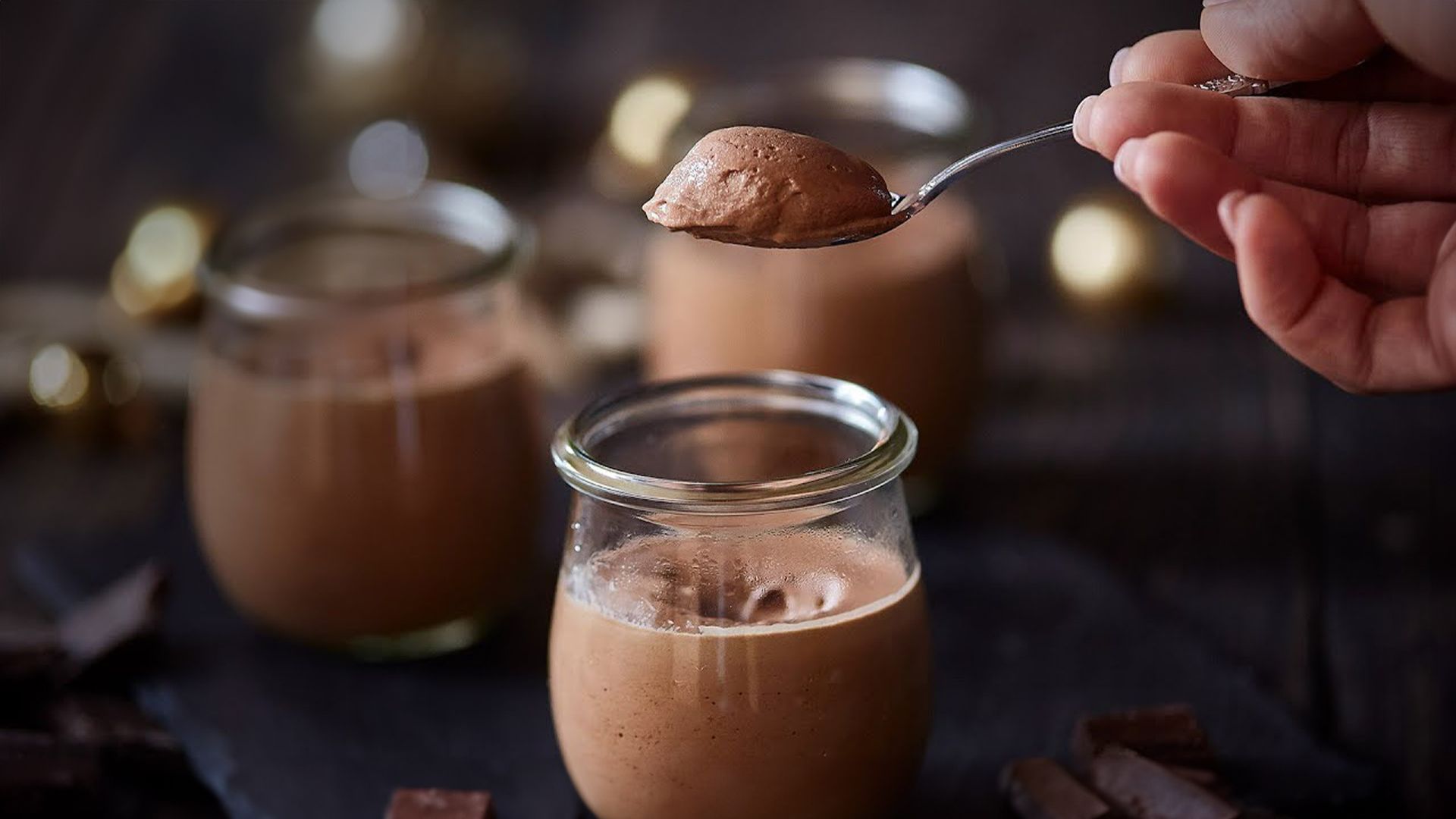 Mousse au Chocolat – schokoladig, cremig & gelingsicher!