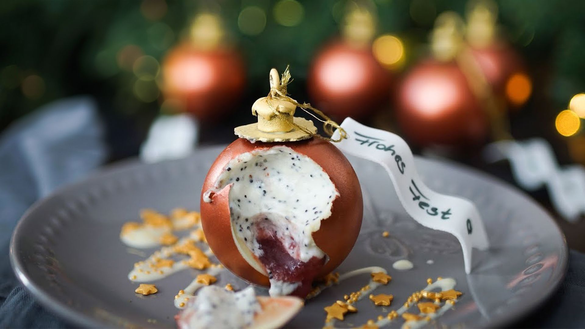 Weihnachtskugel Dessert mit Mousse / Christmas Ball Chocolate Dessert