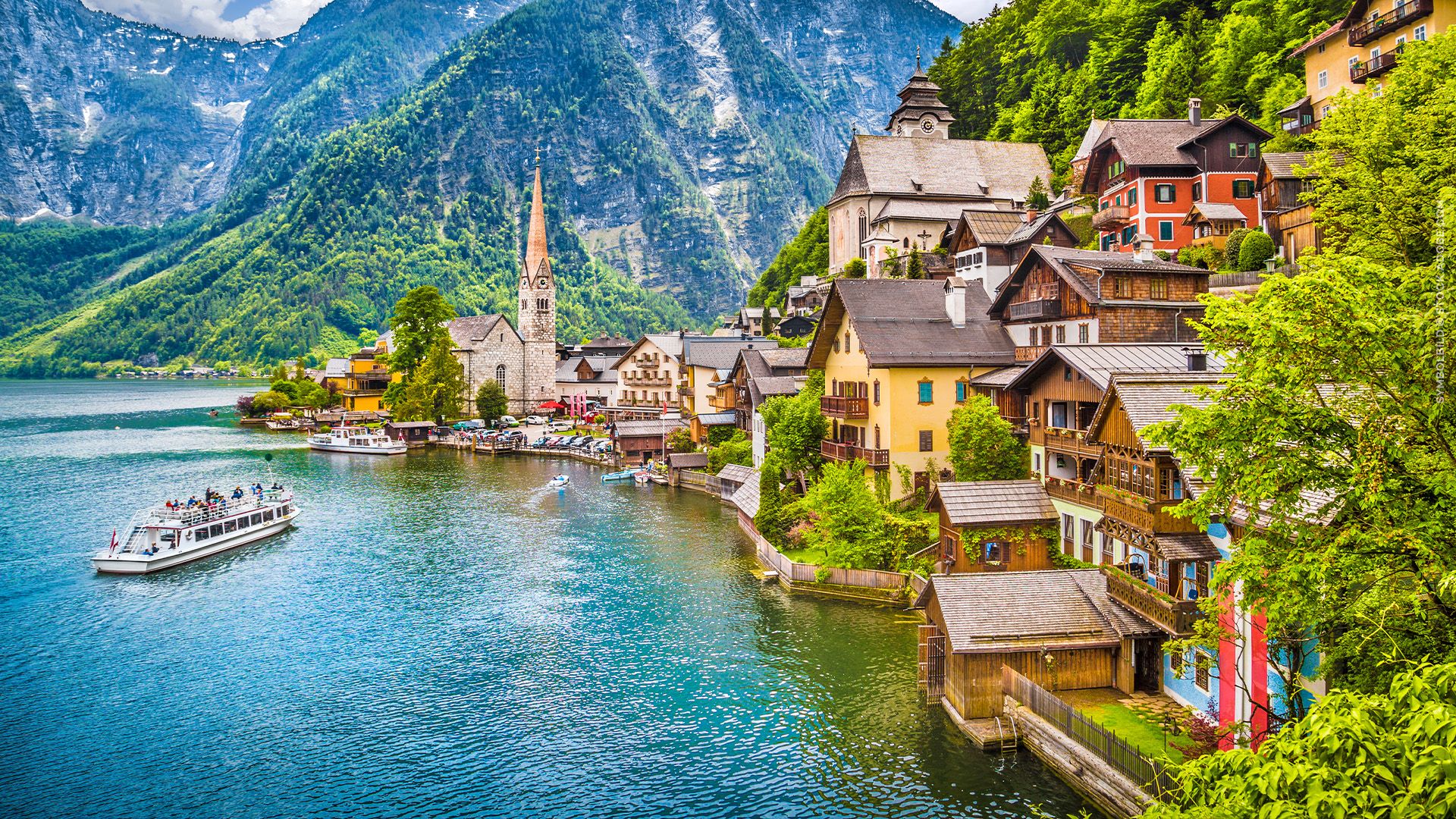 Hallstatt süß-sauer – Der Asiatenboom im UNESCO-Welterbe