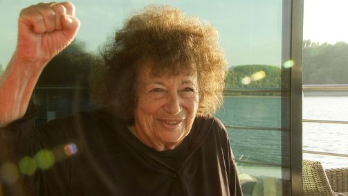 Elizabeth Toni Spira - Ich bin nicht wichtig Elizabeth Toni Spira - Ich bin nicht wichtig Folge 2: Elizabeth Toni Spira - Ich bin nicht wichtig