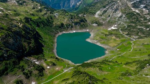 9 Plätze - 9 Schätze 9 Plätze - 9 Schätze Folge 4: 9 Plätze – 9 Schätze: Formarinsee und Rote Wand (Vorarlberg)
