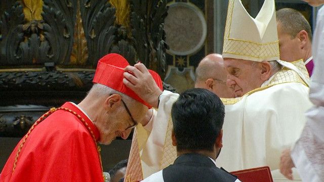 kreuz und quer: Männer in Rot - Der Papst und seine Kardinäle