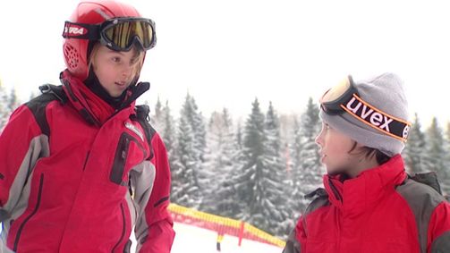 Helmi Helmi Folge 195: Helmi-Kinder-Verkehrs-Club: Dickkopf mit Helm