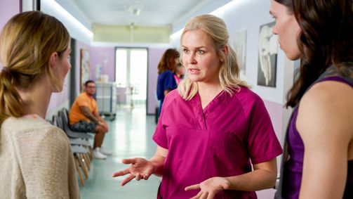 Lena Lorenz: Staffel 11 Lena Lorenz: Staffel 11 Folge 1: Lena Lorenz: Blick in den Spiegel (1/5)
