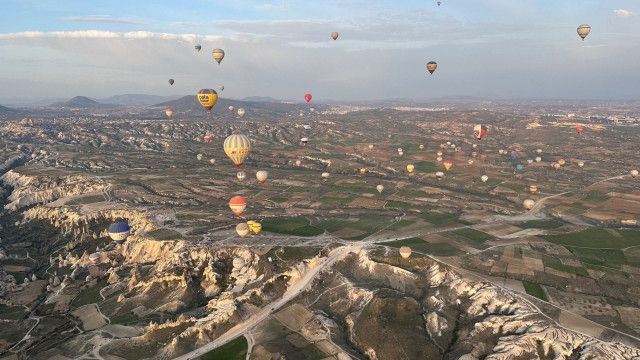 WeltWeit: Urlaub 2025. Wie mühsam sind wir Touristen?