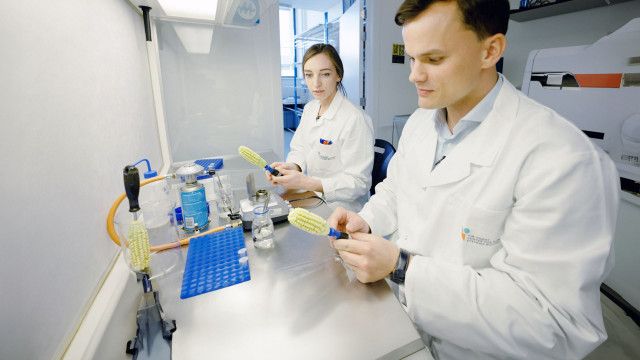 WeltWeit: Landwirtschaft im Wandel. Gehört die Zukunft der Gentechnik?