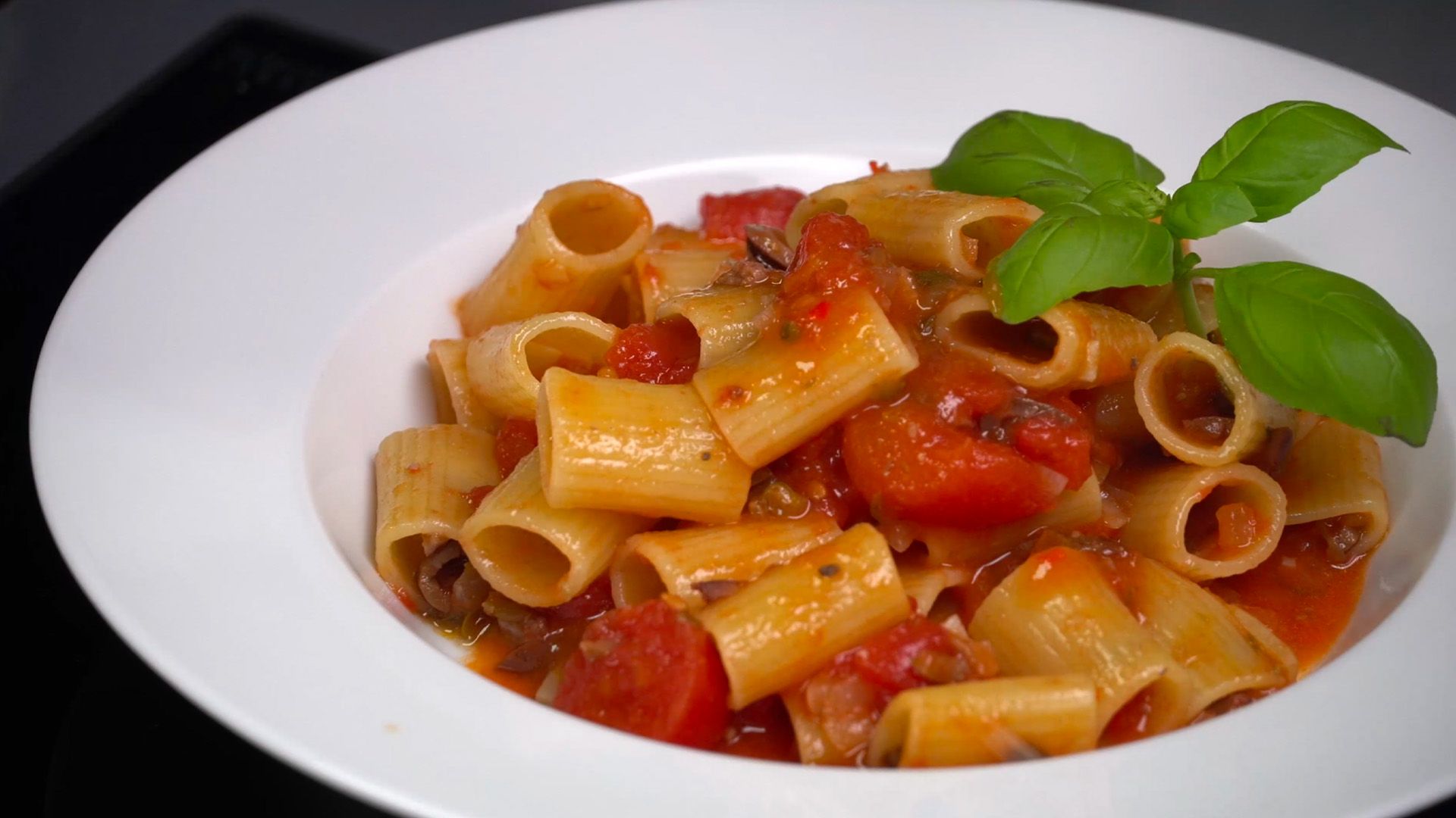 Pasta Puttanesca - Ein feiner italienischer Klassiker