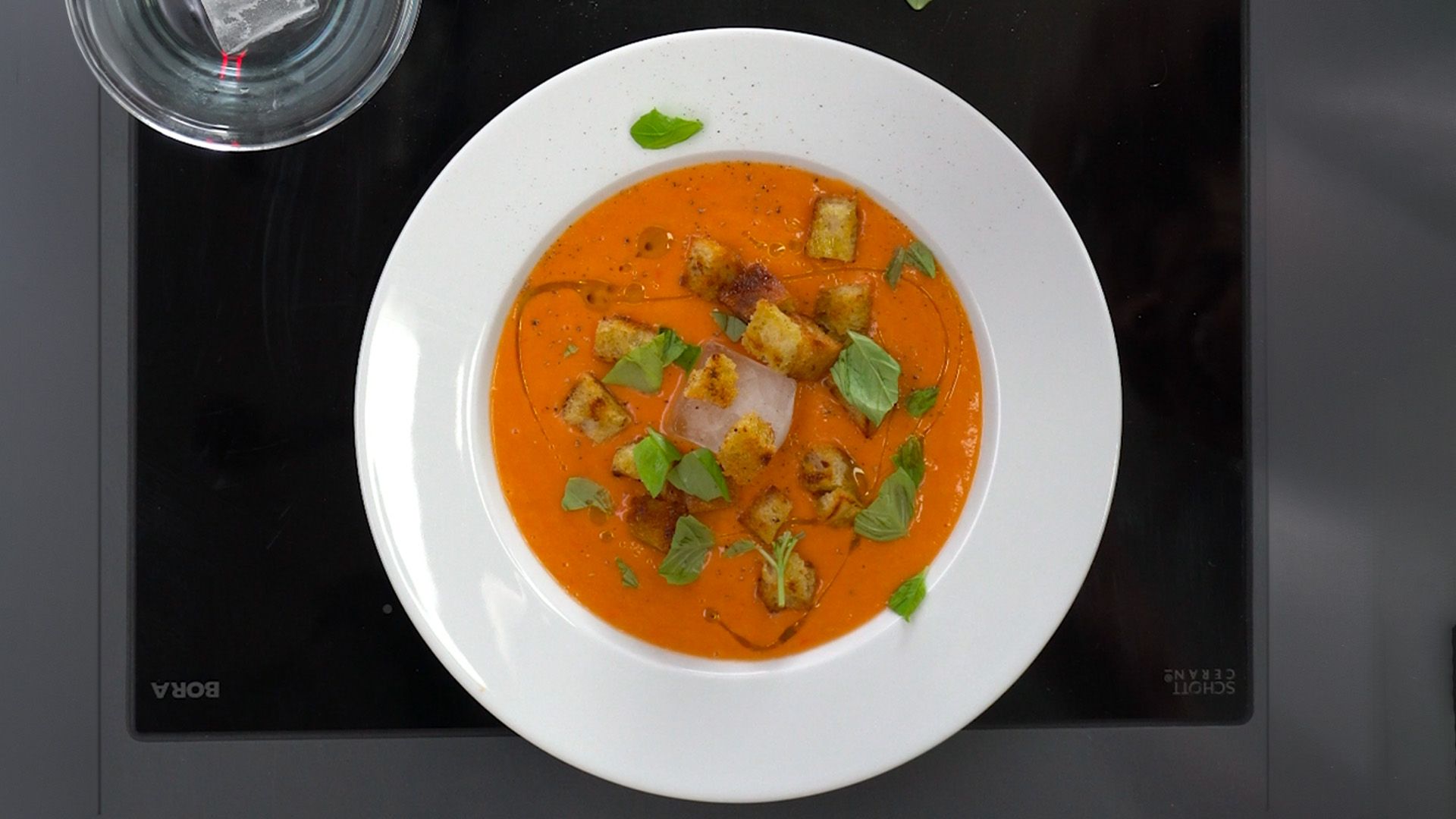 Kalte Gemüsesuppe - Gazpacho