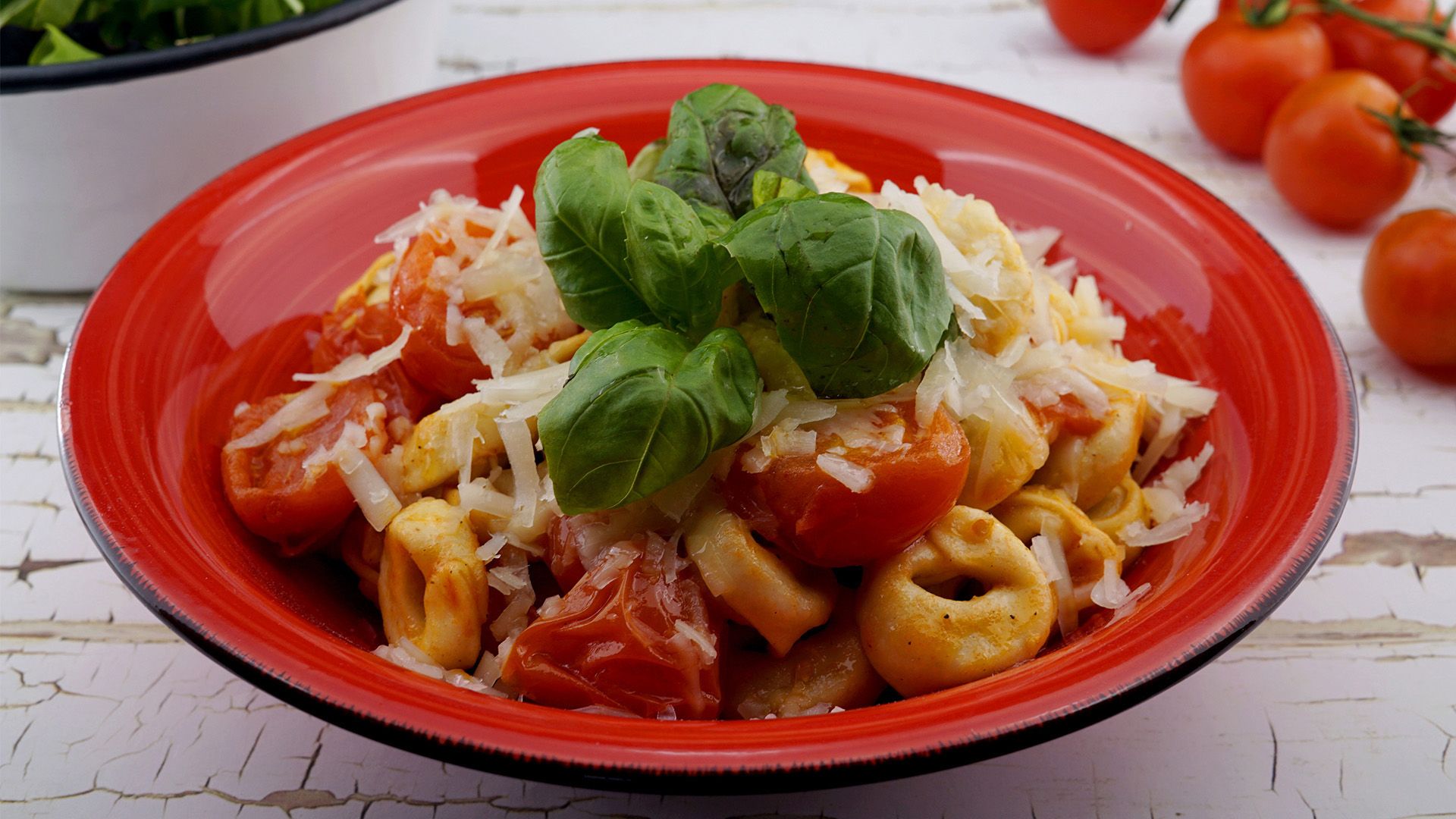 Tortellini mit Schmorparadeisern