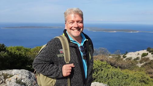 VIP Trip - Prominente auf Reisen 6 VIP Trip - Prominente auf Reisen 6 - Staffel 1 Folge 1: Novalja auf der Insel Pag mit Oliver Hörner