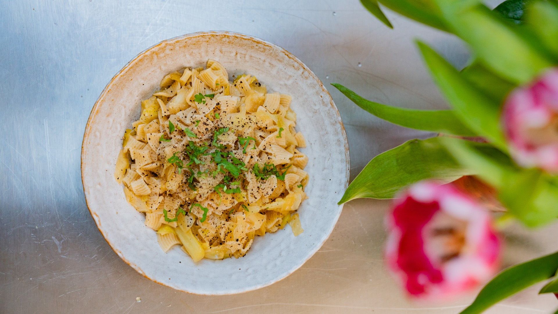 Mimilicious Staffel 1 Folge 262: Krautfleckerl Mimilicious Staffel 1 Folge 262: Krautfleckerl