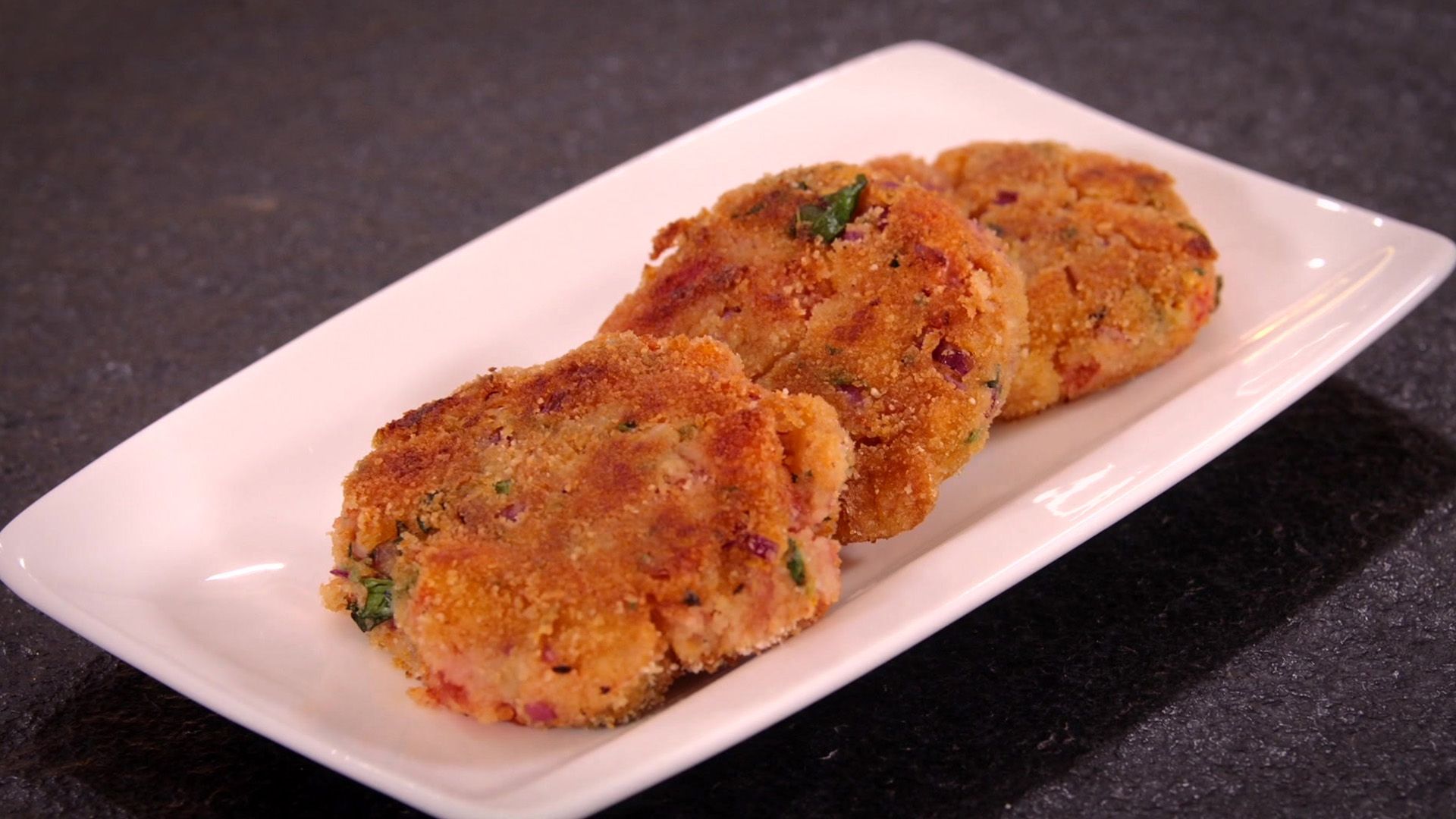Knusprige Tomaten Weißbrot Laibchen