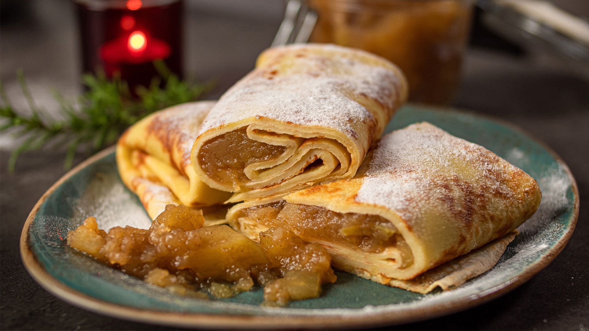 Weihnachtliche Crêpes mit Apfelkompott & Zimt!
