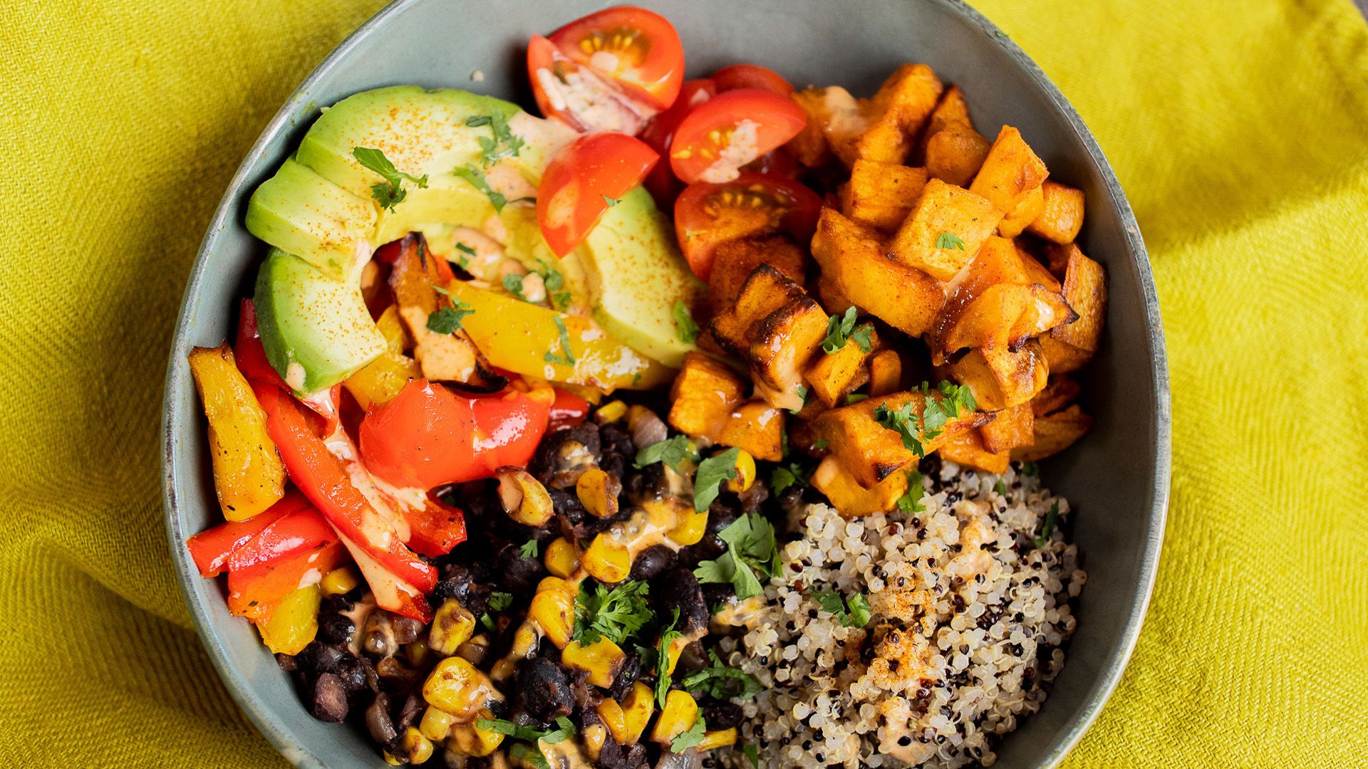 Mein Lieblings Burrito Bowl Rezept (geht auch als Meal-Prep!)