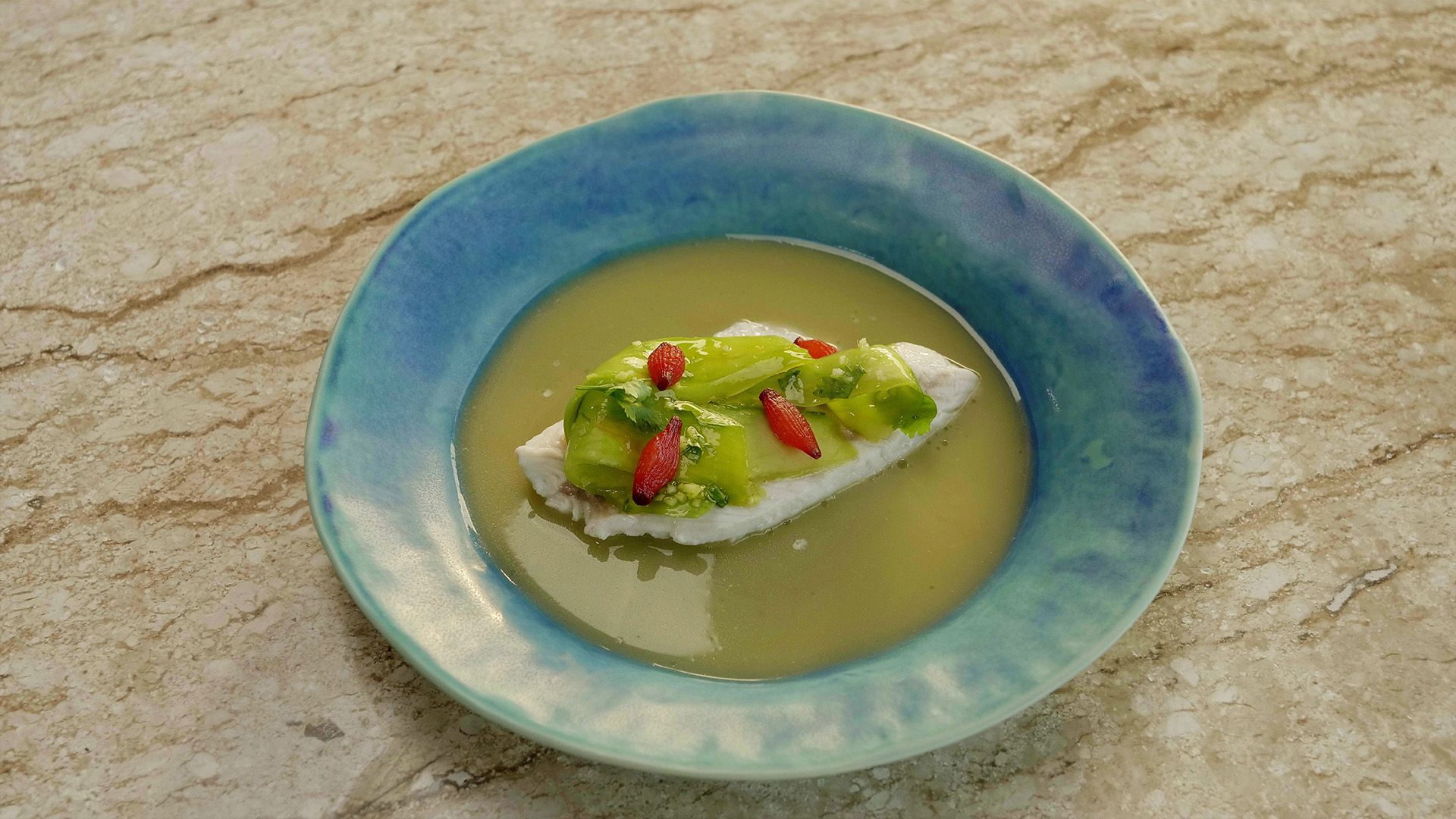 Gedämpfter Jobfish, Mango & Beurre Blanc