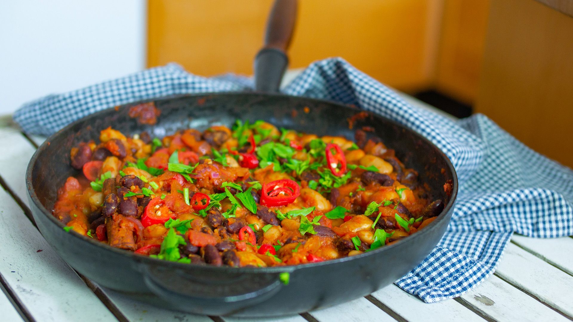 Baked Beans Rezept - Günstig & proteinreich