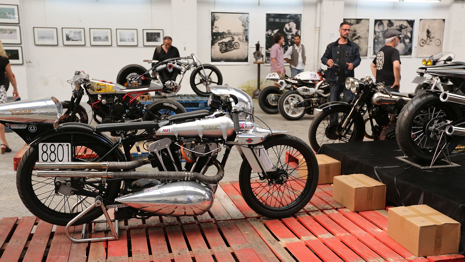 Paris, Blitz Motorcycles