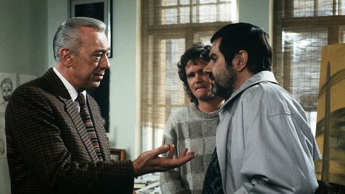 Derrick Derrick, Staffel 10 Folge 3: Geheimnis im Hochhaus