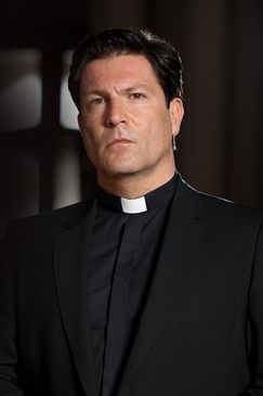 Ihr Auftrag, Pater Castell