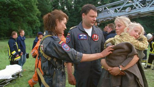 Die Rettungsflieger Die Rettungsflieger, Staffel 4 Folge 1: Das Kind im Brunnen