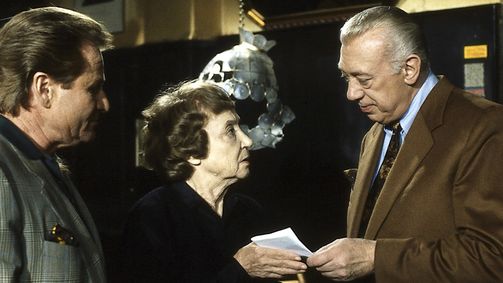 Derrick Derrick, Staffel 14 Folge 7: Störungen in der Lust zu leben