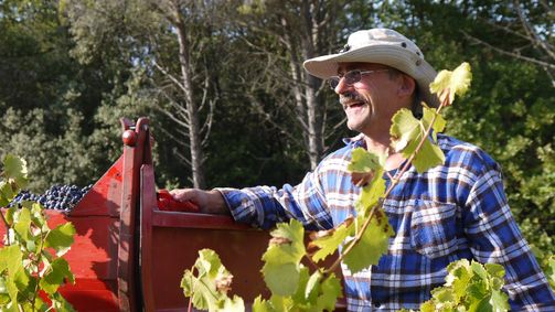 10 Winzer, Joachim Król und der Moissonnier 10 Winzer, Joachim Król und der Moissonnier, Staffel 1 Folge 2: Von der Rhône in die Provence