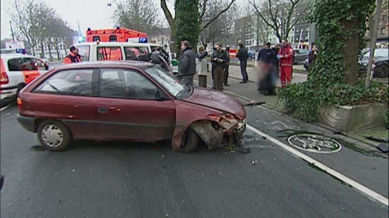 Mit Kleinkind im Auto auf Todesfahrt