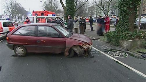 Toto - Harry - Die Zwei vom Polizeirevier Toto und Harry Reloaded Folge 8: Mit Kleinkind im Auto auf Todesfahrt