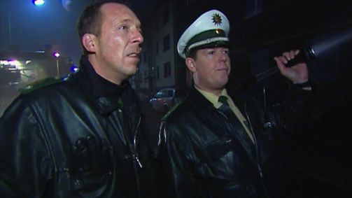 Toto - Harry - Die Zwei vom Polizeirevier Staffel 3 Folge 18: Das Loch im Auto